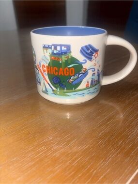 Starbucks Discovery Series Chicago Ceramic Coffee Mug with a 14oz